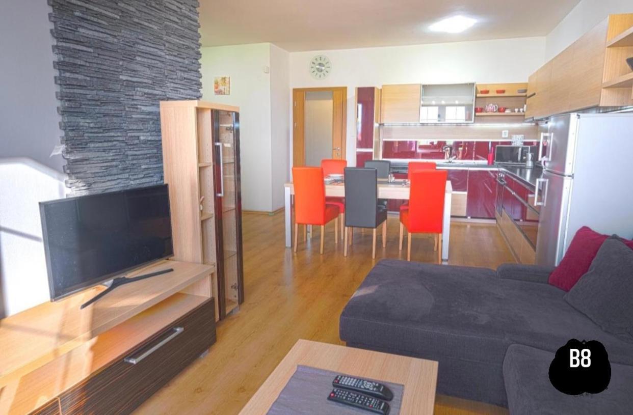 Apartman Velka Lomnica B8 Apartment Ngoại thất bức ảnh