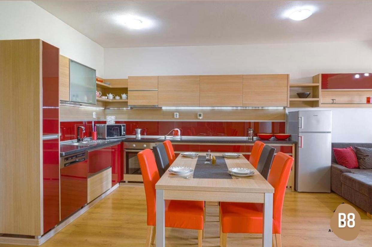 Apartman Velka Lomnica B8 Apartment Ngoại thất bức ảnh